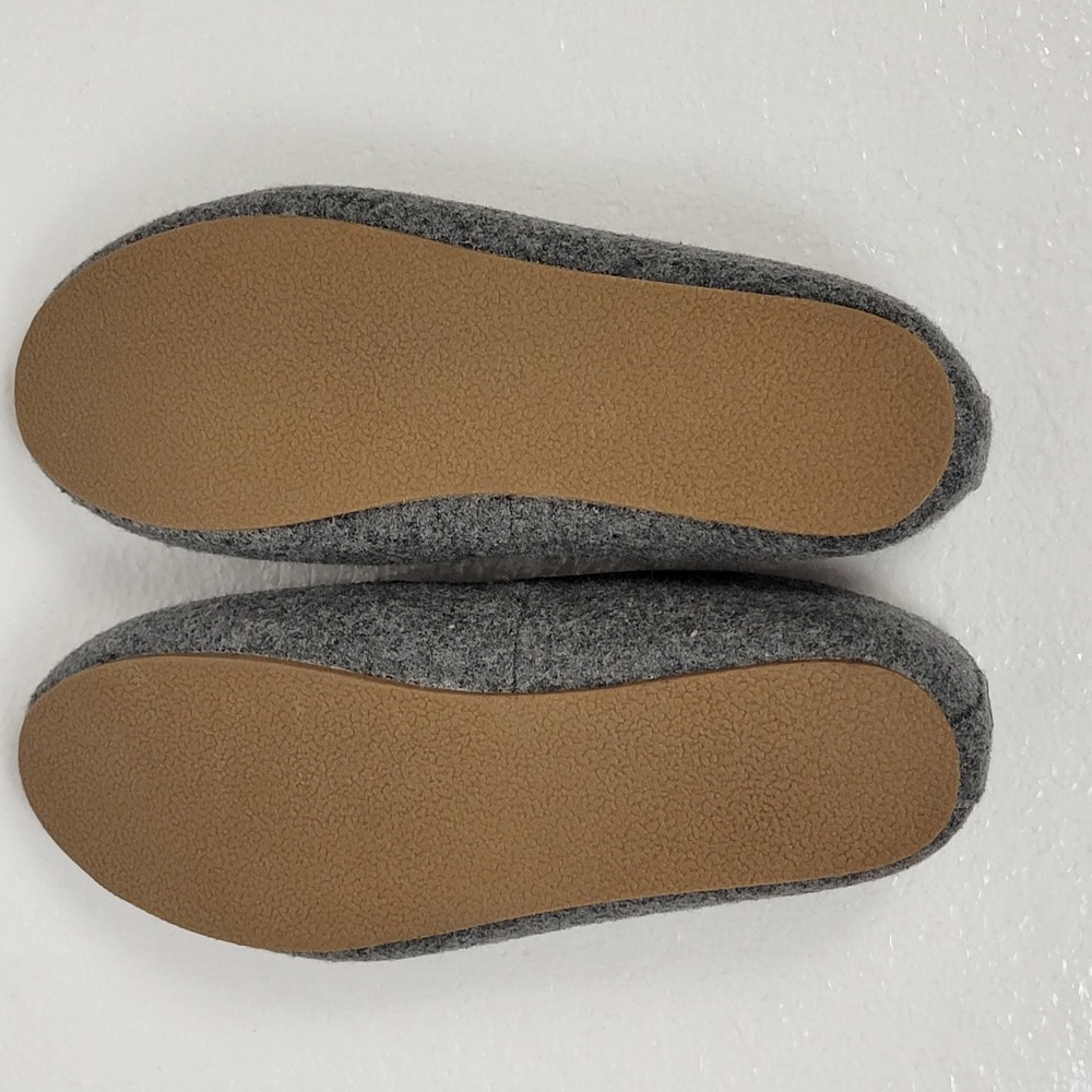 Talbots Fireside Embroidered Penguin Slippers Gray Womens 8 Wool Faux Fur - Picture 8 of 8